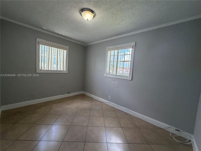 7395 Garfield St, Hollywood, FL 33024