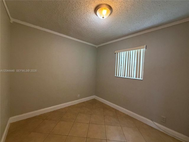 7395 Garfield St, Hollywood, FL 33024