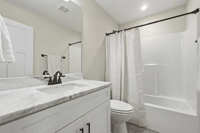 455 Tuscany Village Drive, Ringgold, GA 30736