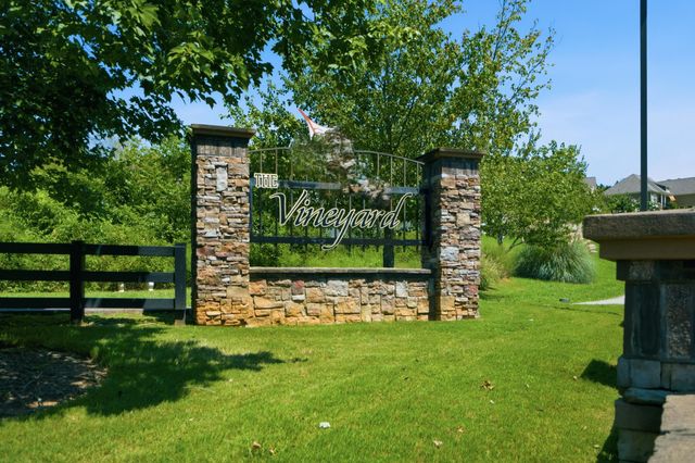 455 Tuscany Village Drive, Ringgold, GA 30736