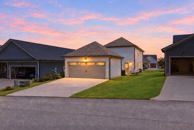 455 Tuscany Village Drive, Ringgold, GA 30736