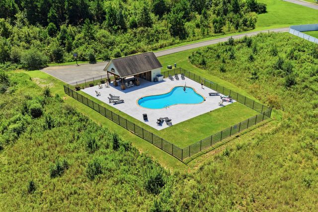 455 Tuscany Village Drive, Ringgold, GA 30736