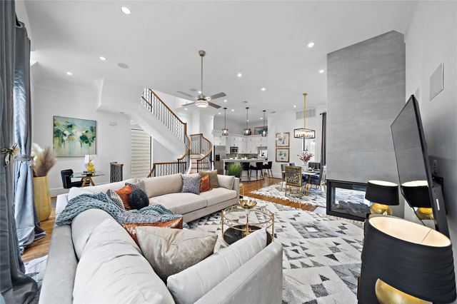 709 Reinicke Street, Houston, TX 77007
