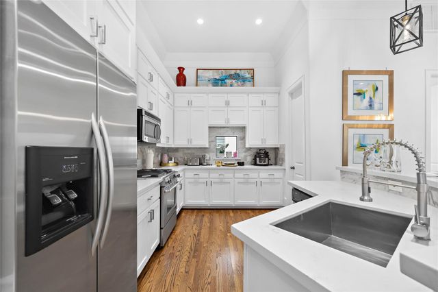 709 Reinicke Street, Houston, TX 77007