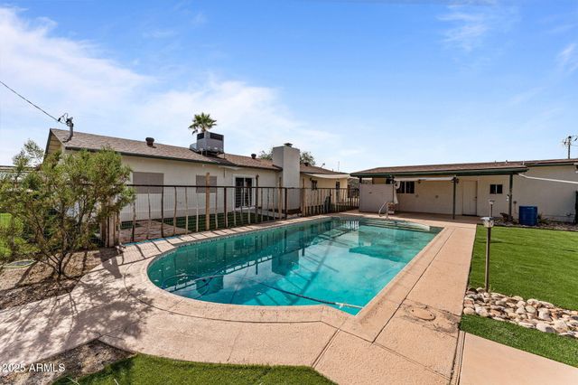 46623 N GRAND Avenue, Morristown, AZ 85342