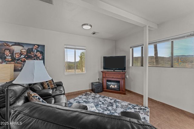 46623 N GRAND Avenue, Morristown, AZ 85342