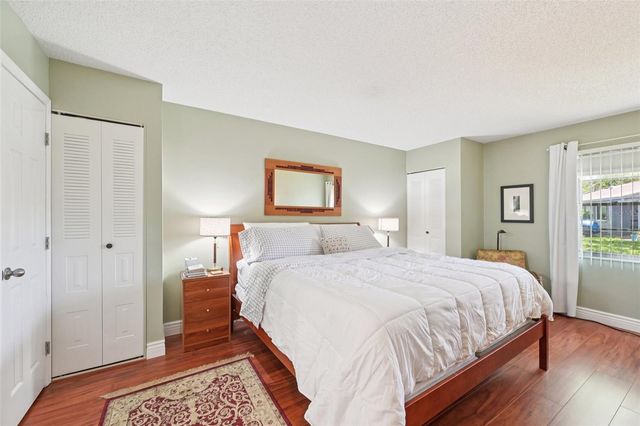 1222 HADDINGTON CIRCLE, Sun City Center, FL 33573