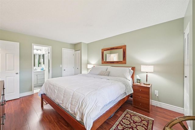 1222 HADDINGTON CIRCLE, Sun City Center, FL 33573