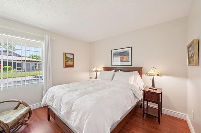 1222 HADDINGTON CIRCLE, Sun City Center, FL 33573