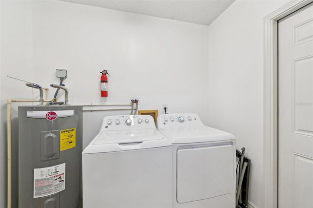 1222 HADDINGTON CIRCLE, Sun City Center, FL 33573