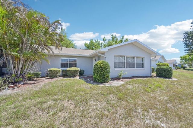 1222 HADDINGTON CIRCLE, Sun City Center, FL 33573