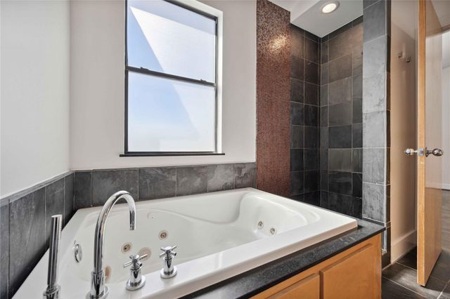 1023 Bonner Street 1023, Houston, TX 77007