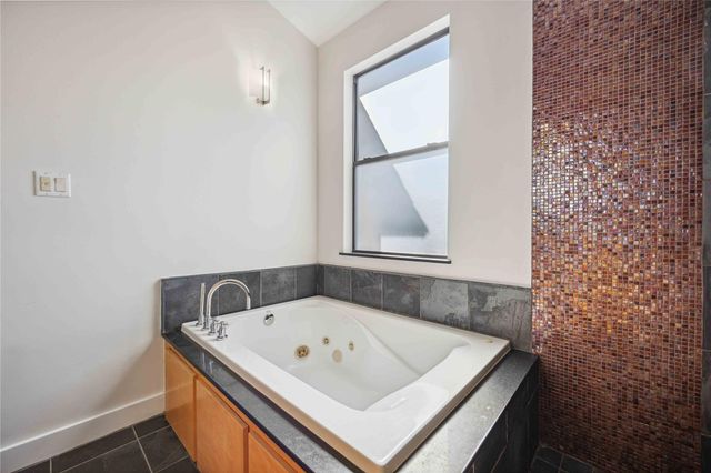 1023 Bonner Street 1023, Houston, TX 77007