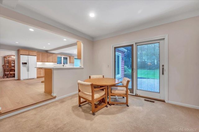 2710 Timberwyck Trail Drive, Troy, MI 48098