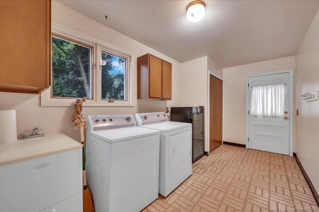 2710 Timberwyck Trail Drive, Troy, MI 48098