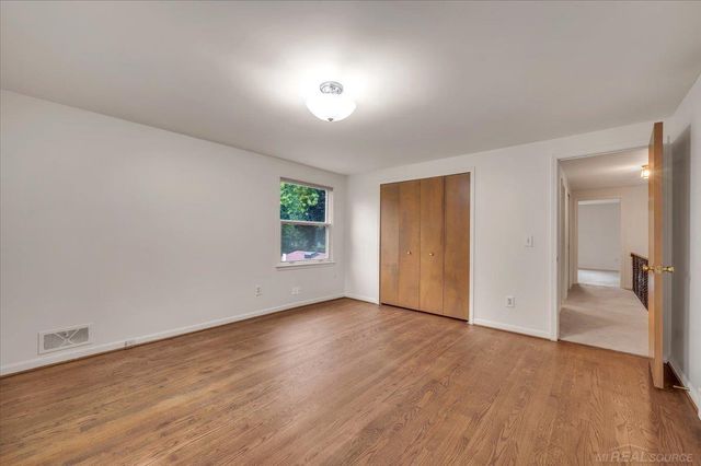2710 Timberwyck Trail Drive, Troy, MI 48098