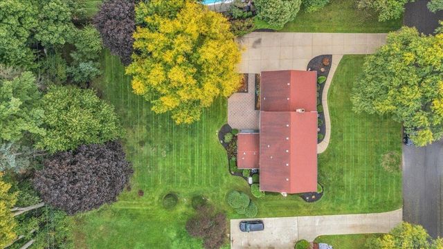 2710 Timberwyck Trail Drive, Troy, MI 48098