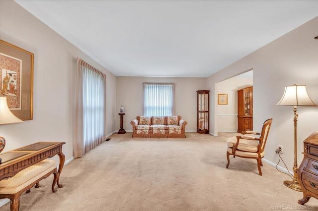 2710 Timberwyck Trail Drive, Troy, MI 48098
