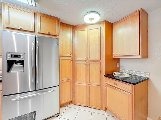 13 Royal Palm Way 101, Boca Raton, FL 33432