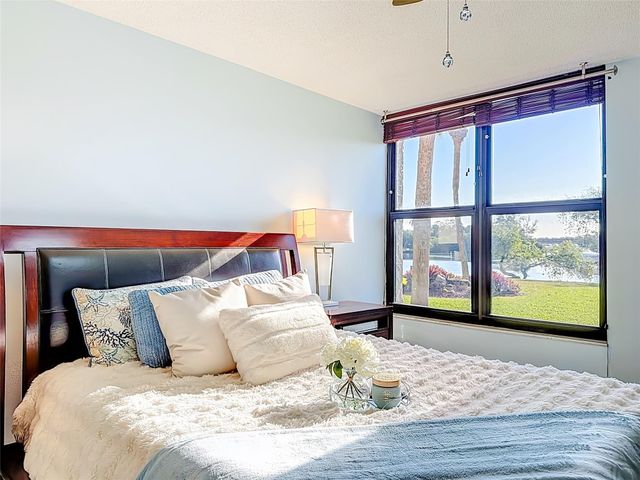 13 Royal Palm Way 101, Boca Raton, FL 33432