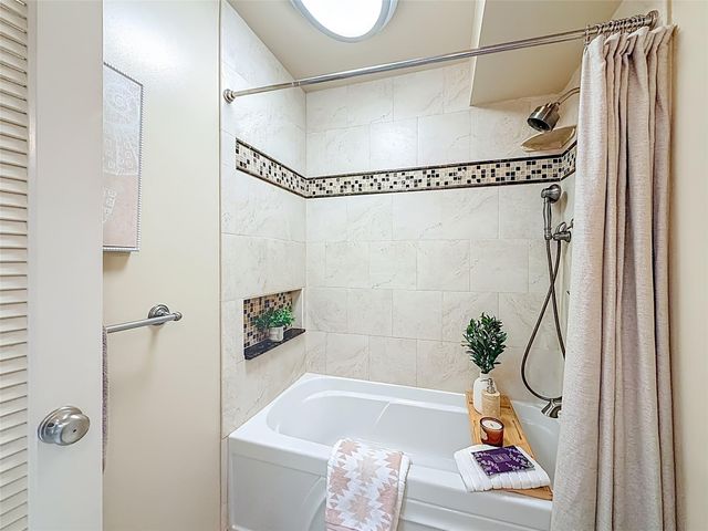 13 Royal Palm Way 101, Boca Raton, FL 33432