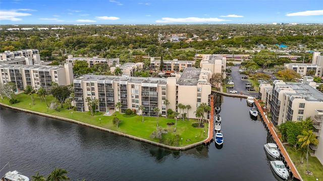 13 Royal Palm Way 101, Boca Raton, FL 33432