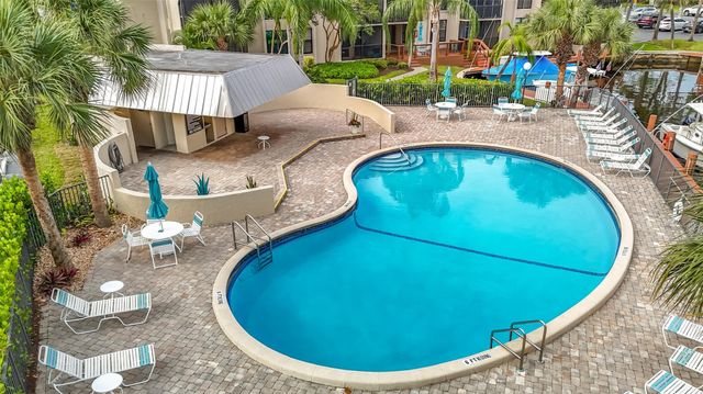 13 Royal Palm Way 101, Boca Raton, FL 33432