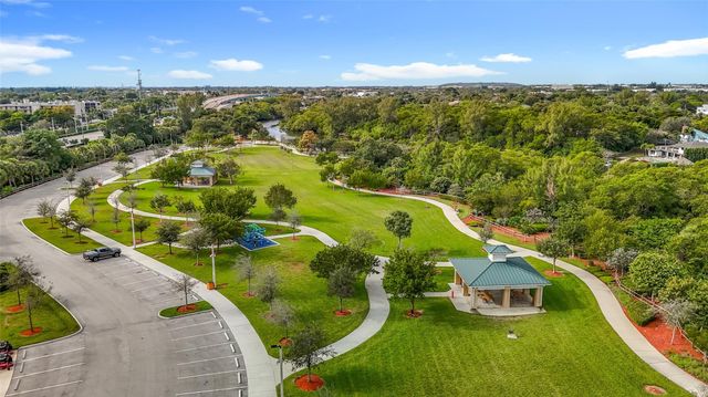 13 Royal Palm Way 101, Boca Raton, FL 33432