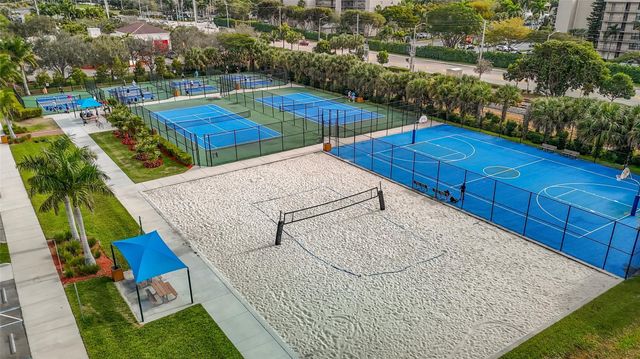 13 Royal Palm Way 101, Boca Raton, FL 33432