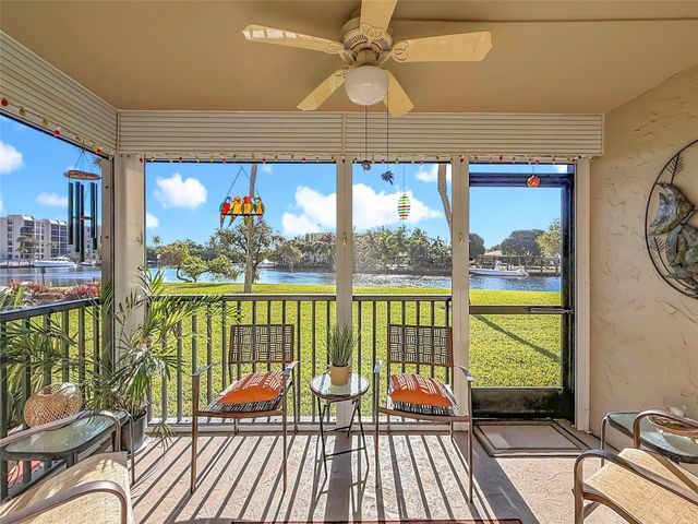 13 Royal Palm Way 101, Boca Raton, FL 33432