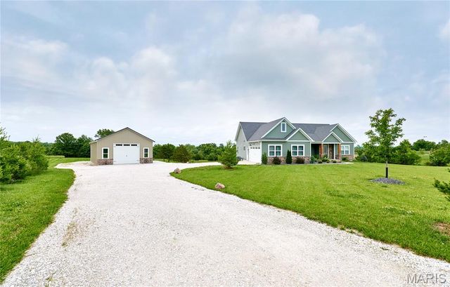 106 Charlie Road, Troy, MO 63379
