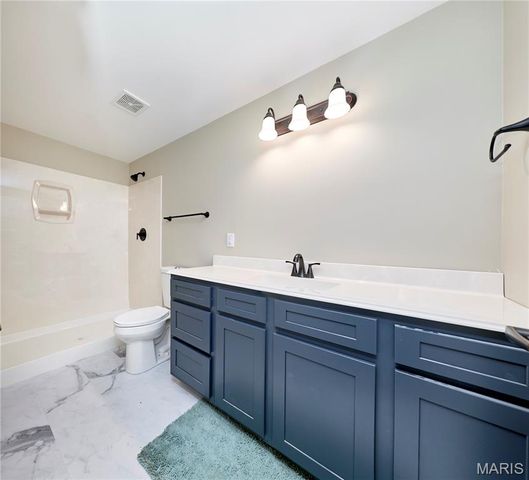 106 Charlie Road, Troy, MO 63379