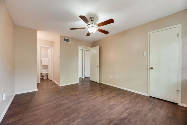 859 Dublin Drive D, Richardson, TX 75080