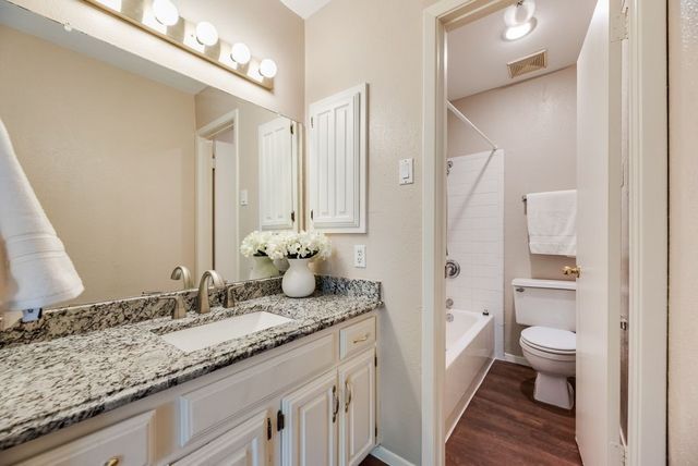 859 Dublin Drive D, Richardson, TX 75080