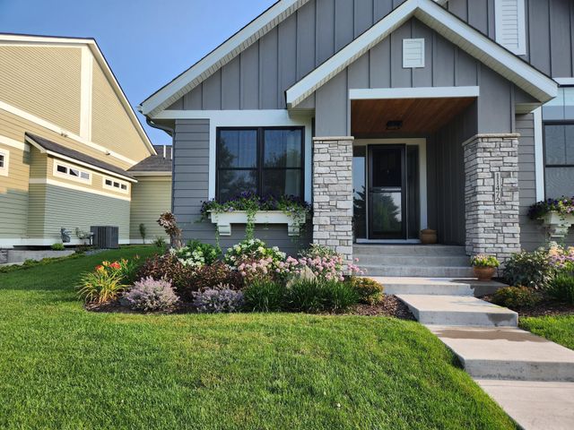 11472 Sunflower Lane N, Lake Elmo, MN 55042