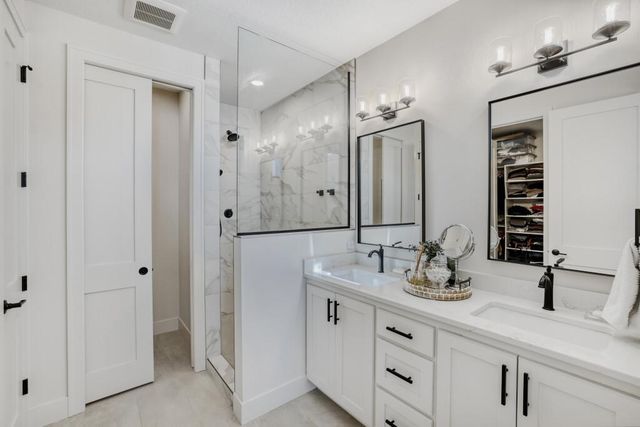 11472 Sunflower Lane N, Lake Elmo, MN 55042