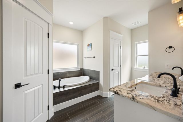 178 Valley View Street, Glen Rose, TX 76043