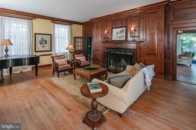 15 W LONG DR, Lawrenceville, NJ 08648
