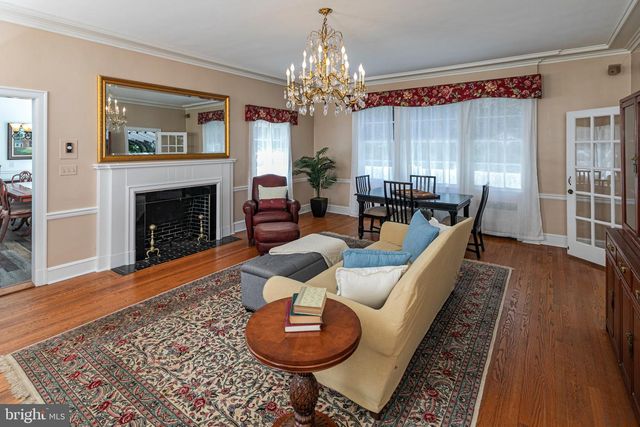 15 W LONG DR, Lawrenceville, NJ 08648