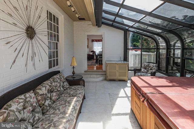 15 W LONG DR, Lawrenceville, NJ 08648