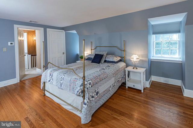 15 W LONG DR, Lawrenceville, NJ 08648