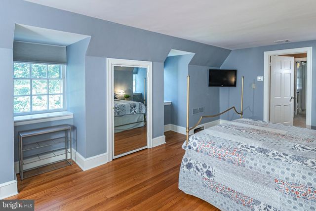 15 W LONG DR, Lawrenceville, NJ 08648