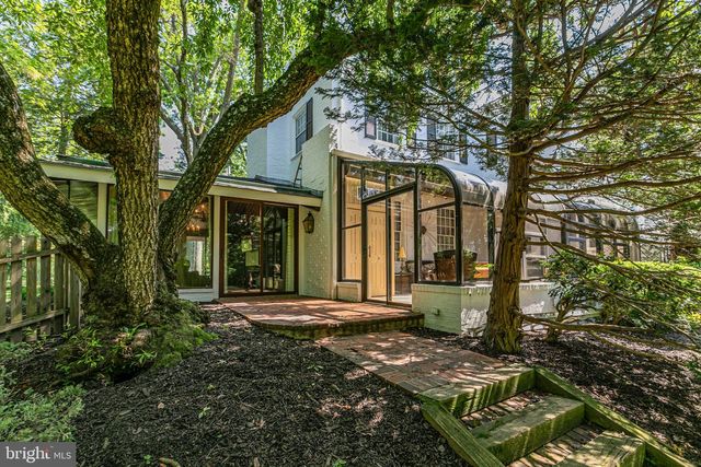 15 W LONG DR, Lawrenceville, NJ 08648