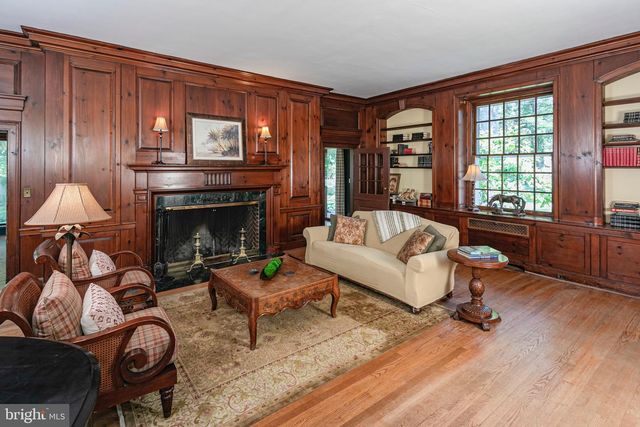 15 W LONG DR, Lawrenceville, NJ 08648