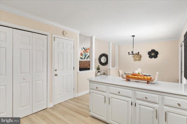 904 OLD RIVER WAY CT, Sterling, VA 20164