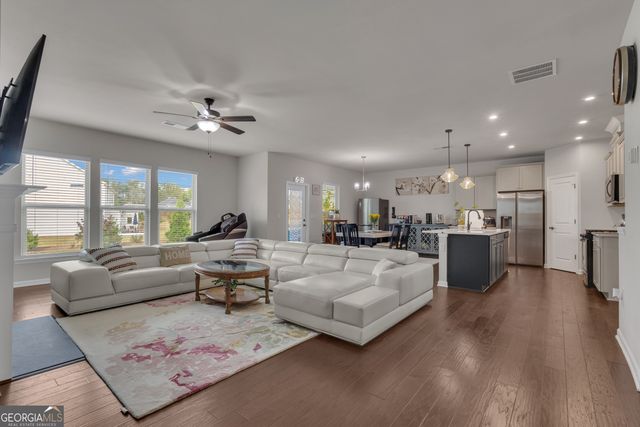 610 Napier Pass, Peachtree City, GA 30269