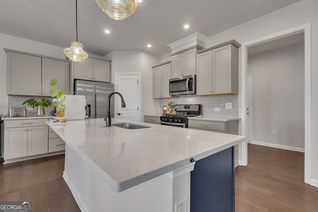 610 Napier Pass, Peachtree City, GA 30269