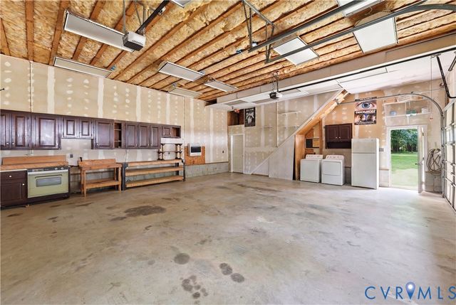 1610 Reams Rd, Powhatan, VA 23139