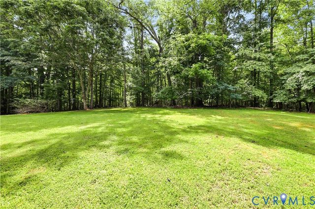 1610 Reams Rd, Powhatan, VA 23139
