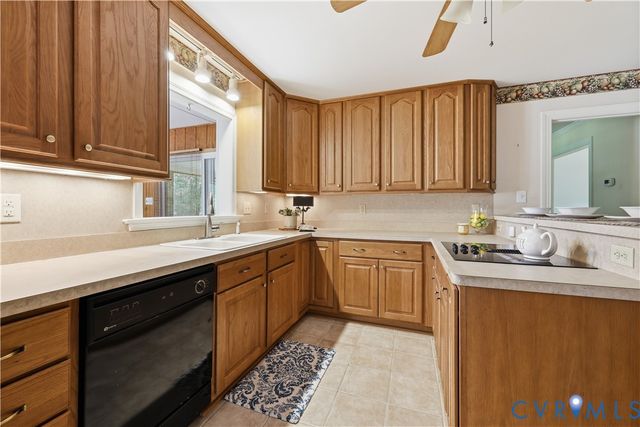 1610 Reams Rd, Powhatan, VA 23139